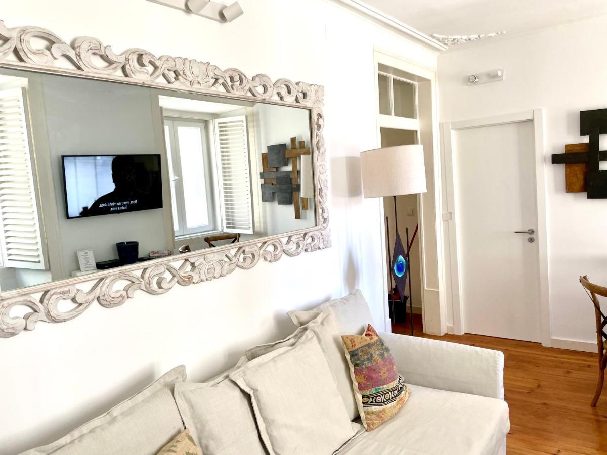 Bright And Spacious Three Bedroom Apt In The Heart Of Lisboa Exterior foto